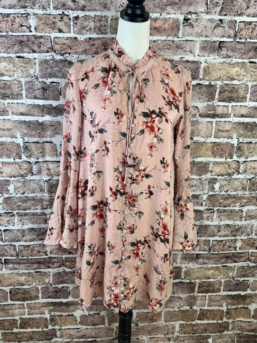 LIKE NEW! Women's Chelsea & Violet Floral Blush Swing Dress-SMALL